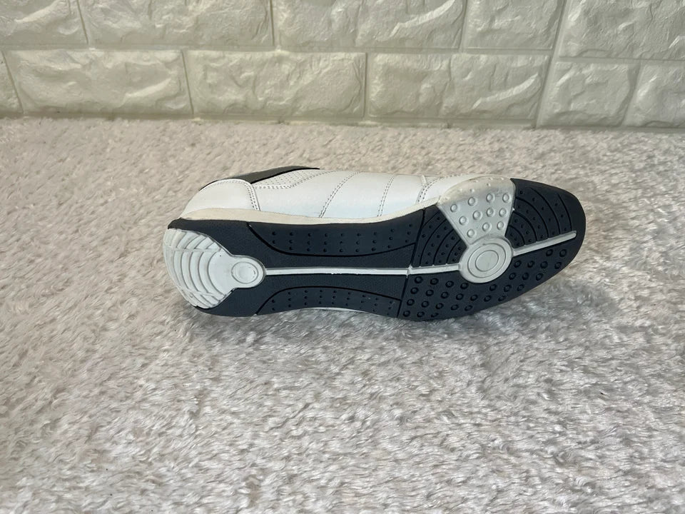 Sneaker Young Spirit London - Links 41