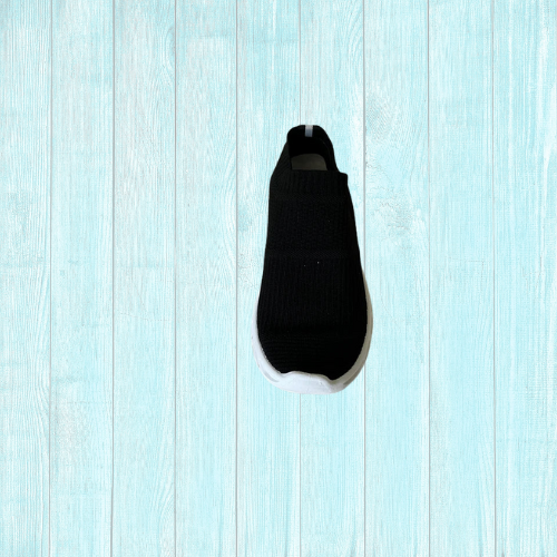 Schwarze Loafer mit weißer Sohle