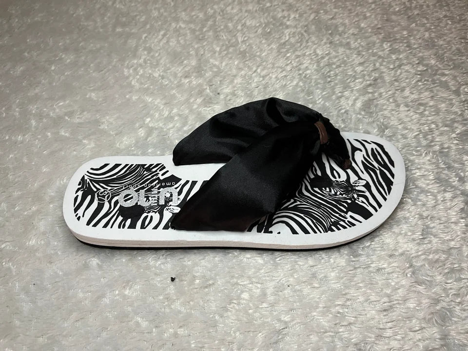 Slipper mit Stoff - Rechts 37