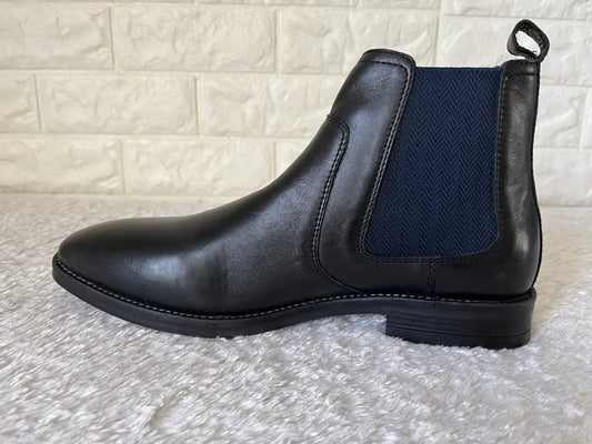 Robuster Stiefel Stone V - Rechts 42
