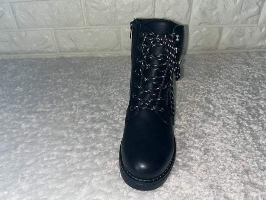 Sylvine schwarzer Stiefel mit 2 farbigen Schnürsenkeln - Links 37