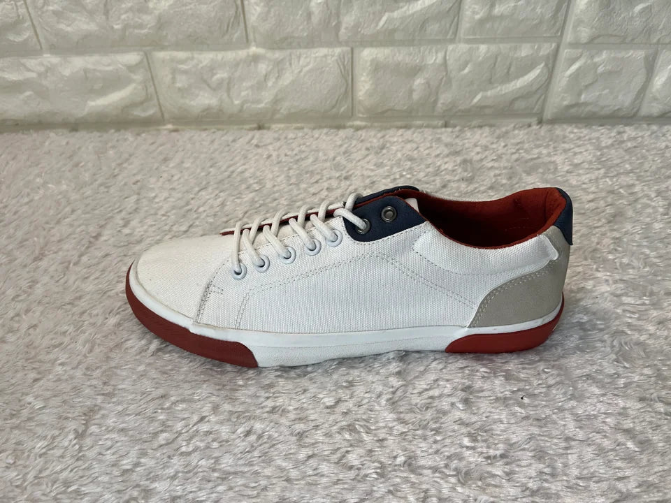 Sneaker im Bootsschuh-Modell - Links 41