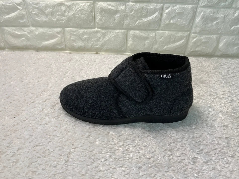 Robuster Slipper - Links 42