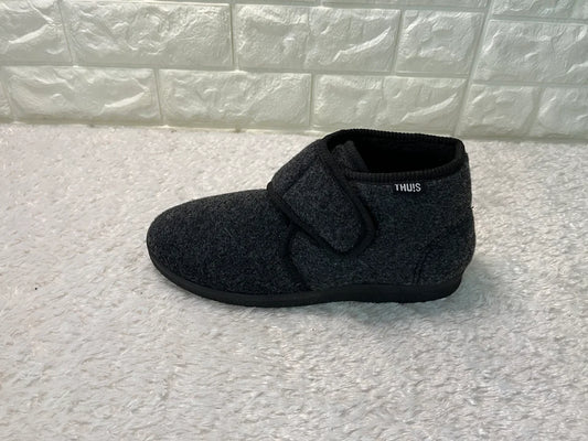 Robuster Slipper - Links 42