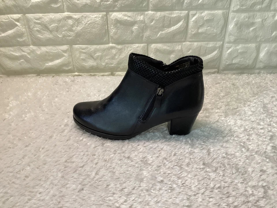 Stiefelette - Links 37
