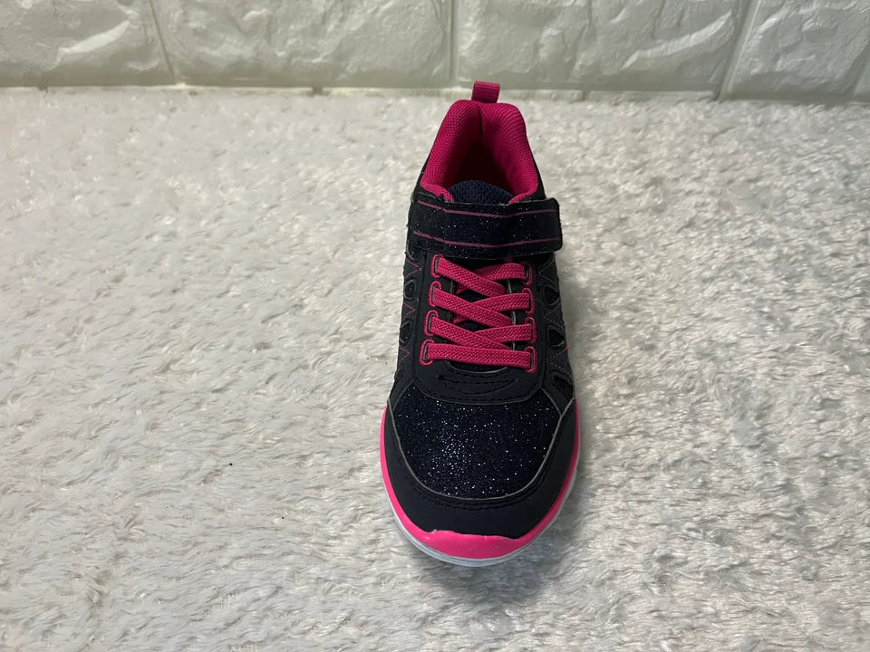 Sneakergirl Bluebox - Links 31